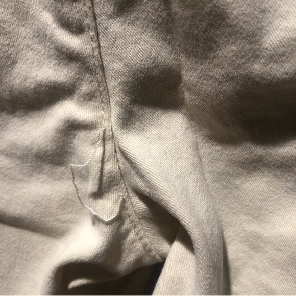 Topman Mens flat front chino shorts ivory cream color size 32 - Picture 7 of 9